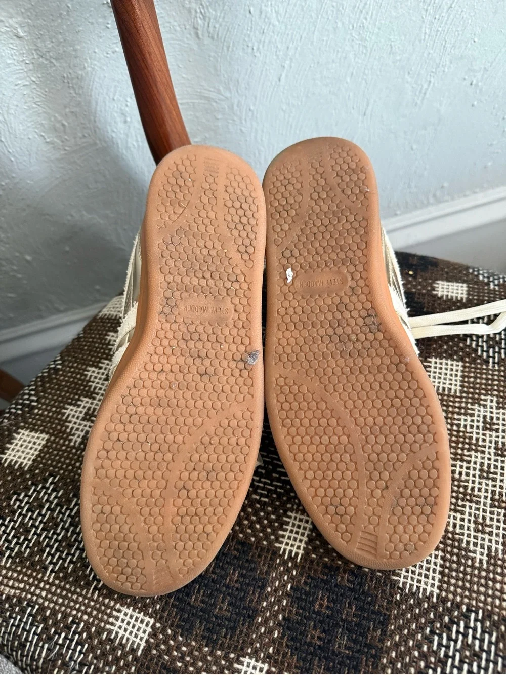 STEVE MADDEN MADRID Sneakers 9.5 Gold